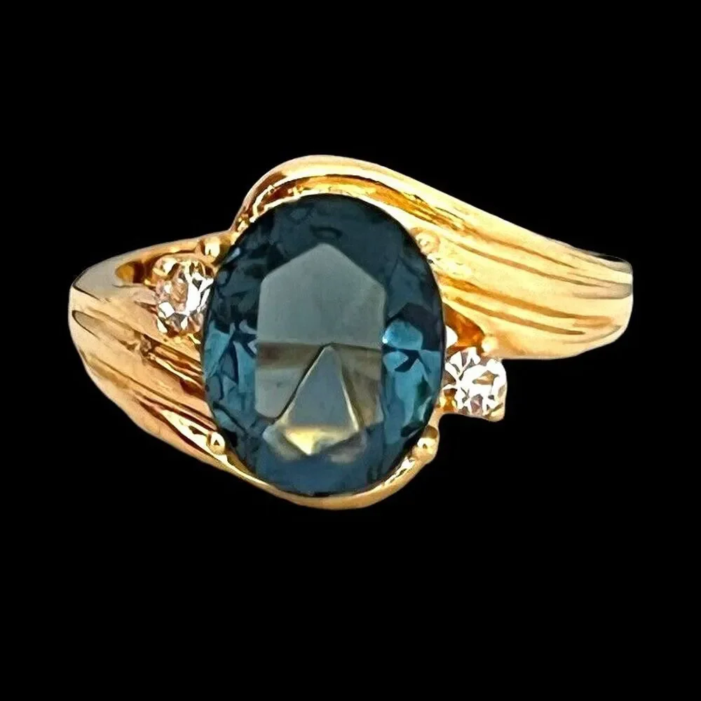 Vintage 1980s Blue Austrian Crystal Ring Size 7 14KTGE Gold Plate - 14E